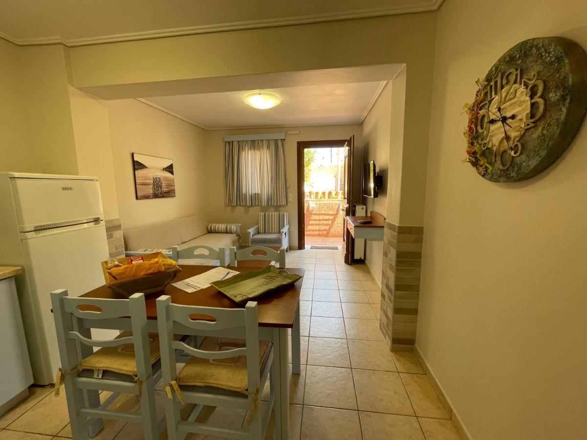 Spetses Center Comfy Apartment Buitenkant foto