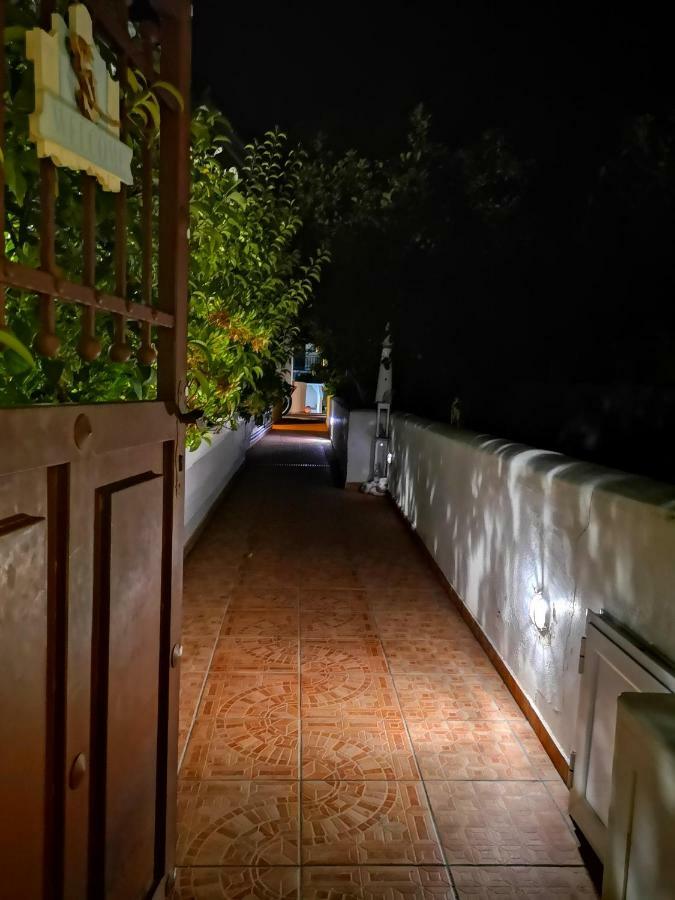 Spetses Center Comfy Apartment Buitenkant foto